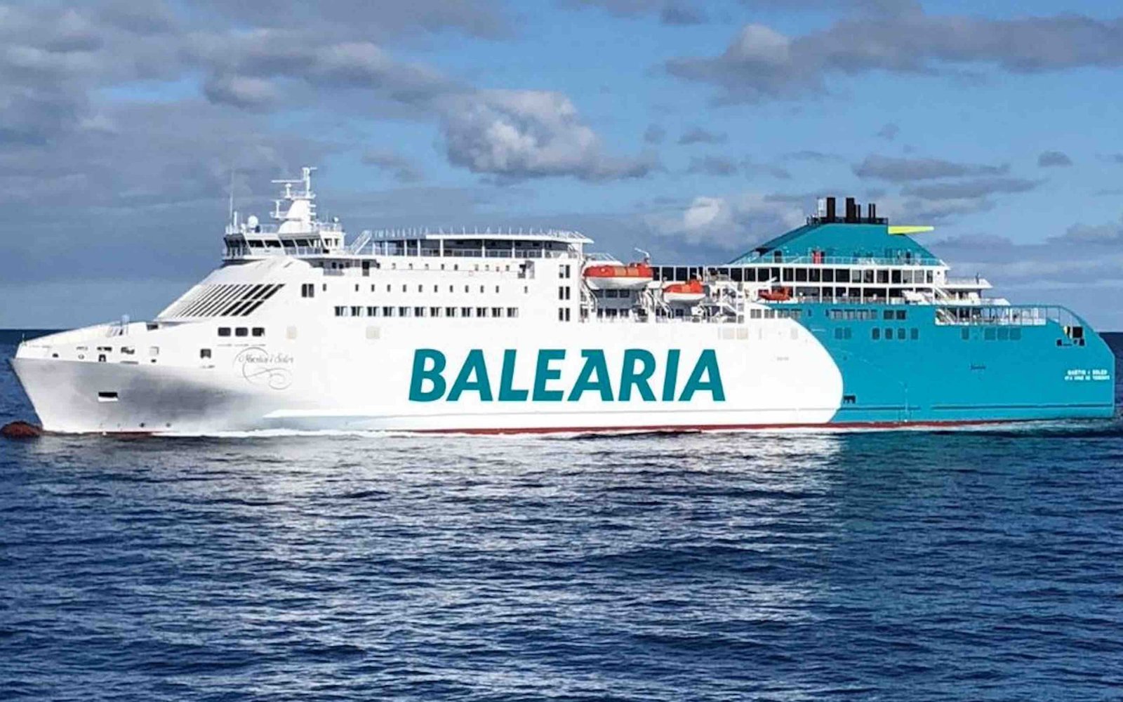 découvrez tout ce qu'il faut savoir sur les douanes lors de votre traversée en ferry entre algeciras et tanger. obtenez des conseils pratiques sur les formalités, les documents nécessaires et les restrictions pour un voyage serein.