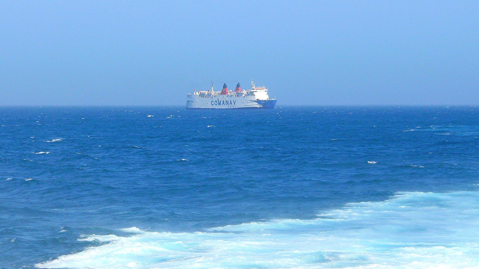 découvrez les ferries à gibraltar, une solution idéale pour rejoindre cette enclave britannique. profitez de traversées relaxantes tout en admirant le paysage. réservez dès maintenant votre billet pour une expérience unique entre l'europe et l'afrique!